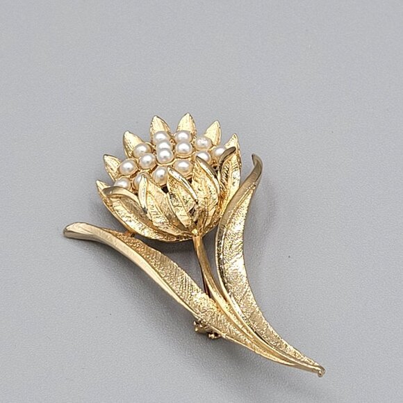 Gold Tone Floral Brooch Pin Simulated Pearl Cluster With Leaves MCM 2 1/2 in L - Picture 4 of 6